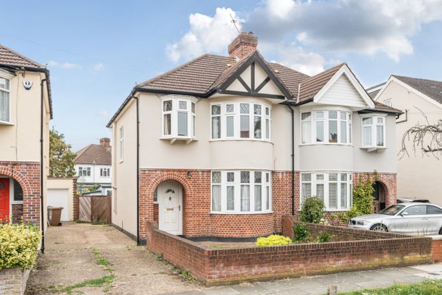 Buckleigh Avenue, London, SW20 3 bed semi