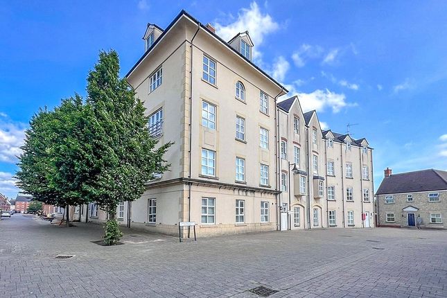 Zakopane Road, Swindon SN25 2 bed apartment for sale
