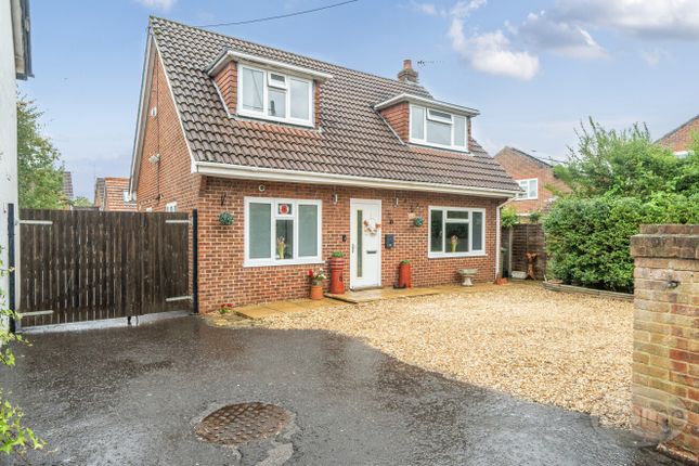 Heathcote Road, Bordon, Hampshire, GU35 3 bed detached house for sale