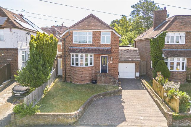 West Drive, High Wycombe HP13 3 bed detached house for sale