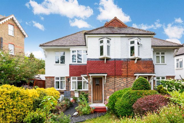 Pixham Court, Wimbledon SW19 2 bed flat for sale