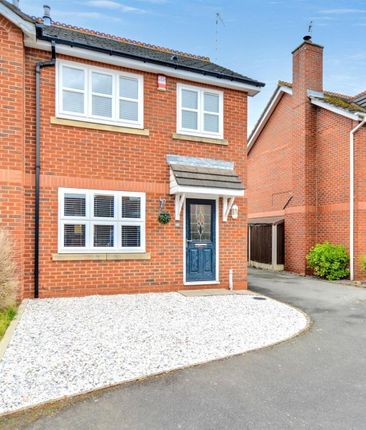 Leafe Close, Chilwell, Nottingham 3 bed semi