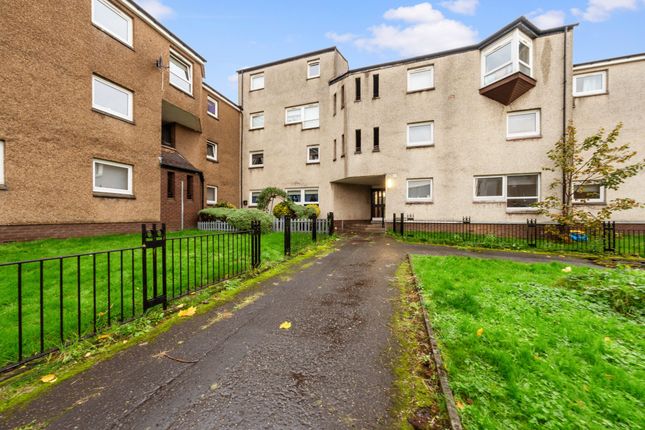 3 bedroom flat for sale