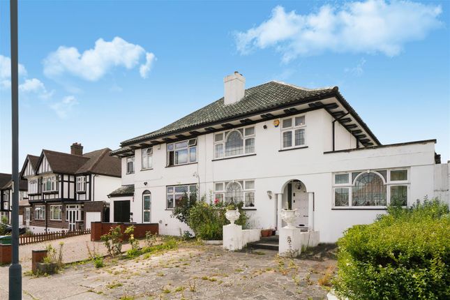 5 bedroom semi-detached house for sale