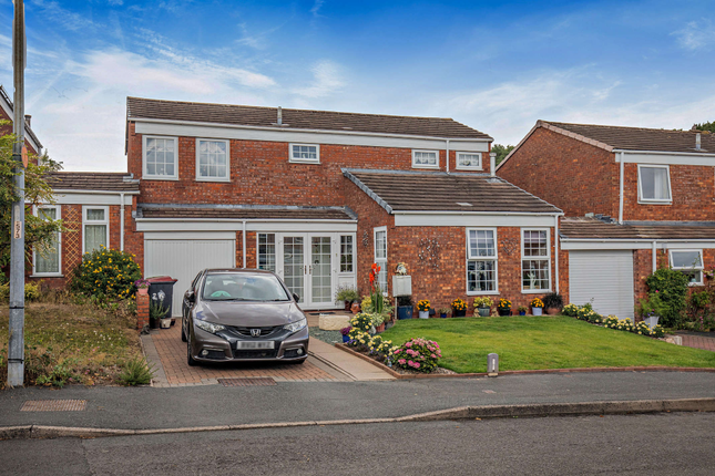 3 bed detached house