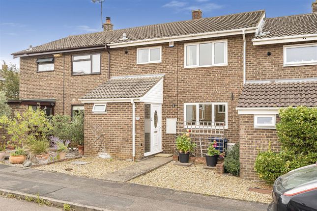 Elizabeth Way, Gamlingay SG19 3 bed terraced house for sale