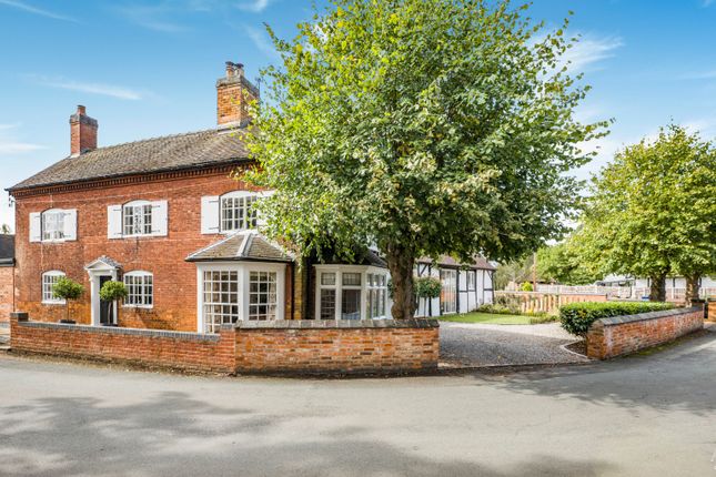 Mill End Lane, Alrewas. 4 bed detached house for sale