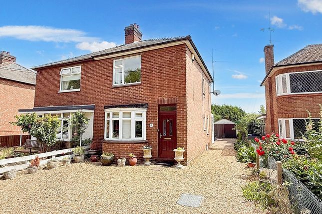 Oldfield Lane, Wisbech, PE13 3 bed semi