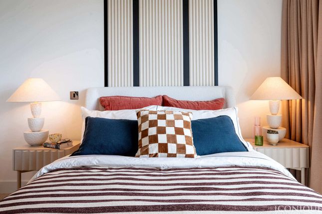 Wood Lane, London, W12 7 1 bed apartment for sale