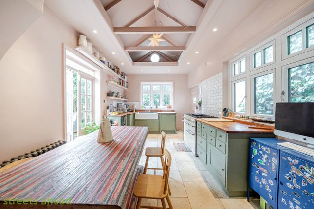 Northampton Road, Croydon, CR0 5 bed semi