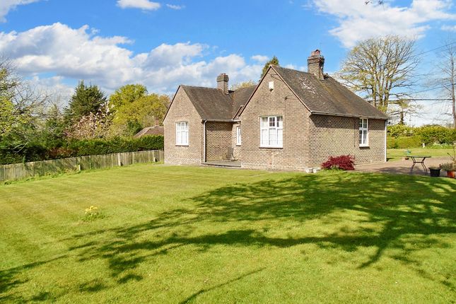 2 bedroom detached bungalow for sale