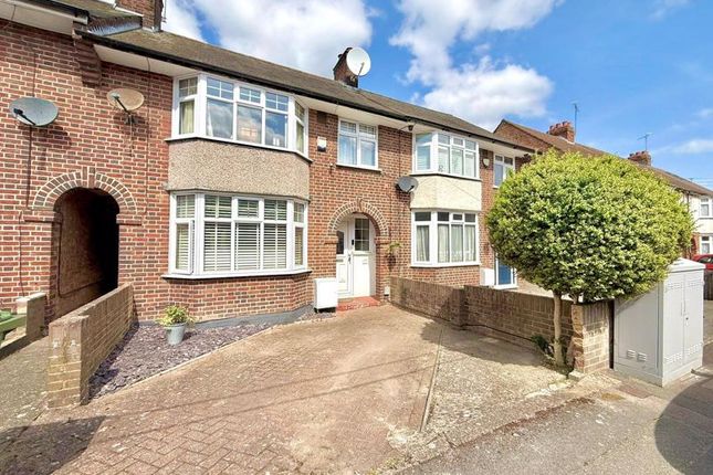 Garden Road, Dunstable 3 bed terraced house for sale