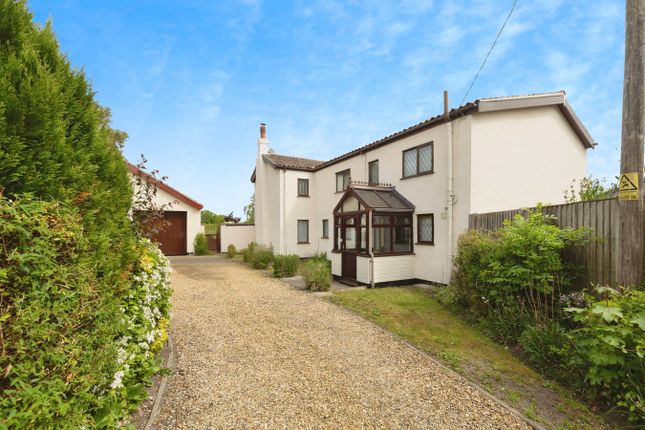 Whin Common Road, King's Lynn PE33 4 bed detached house for sale