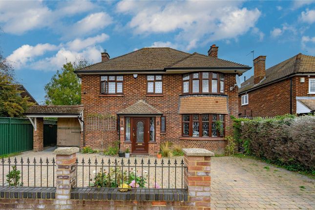 4 bed detached house