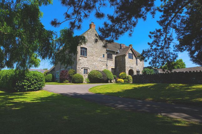 6 bedroom country house for sale