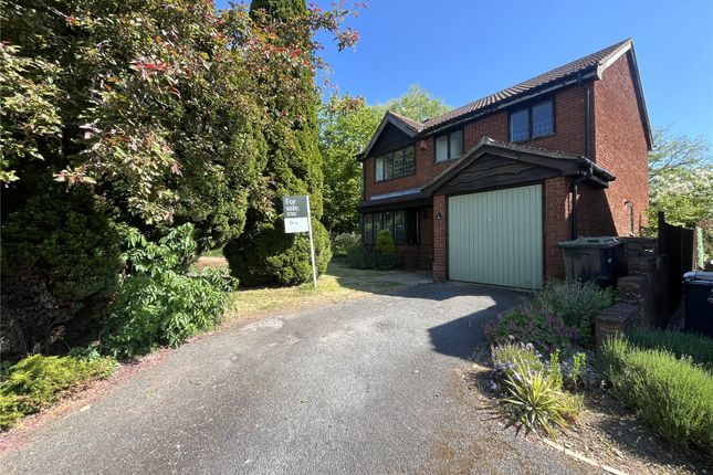 Woodmere, Luton, Bedfordshire, LU3 4 bed detached house for sale