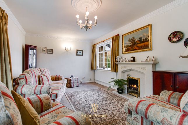 Chesterfield Way, Barwell, LE9 3 bed detached bungalow for sale