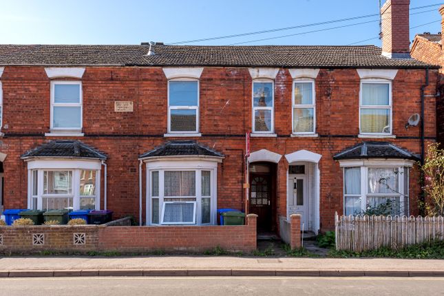 5 bedroom terraced house for sale