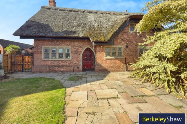 Village Courts, Liverpool L30 3 bed detached house for sale