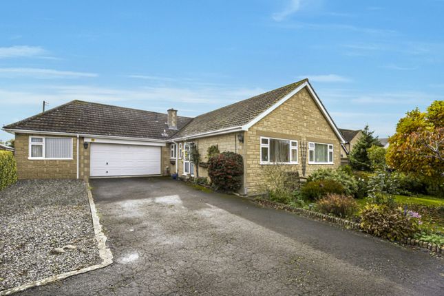 SCHOOL LANE, SWINDON SN6 3 bed detached bungalow for sale