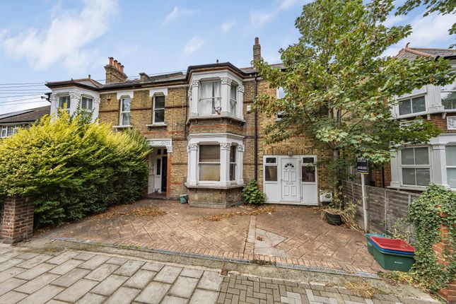 St. Stephens Road, Hounslow, TW3 5 bed semi