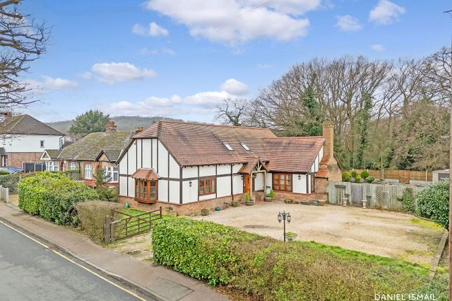 Berry Lane, Basildon SS16 4 bed detached house for sale