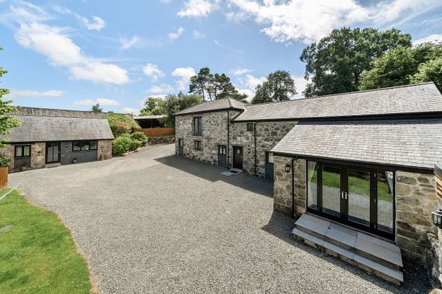 5 bed bungalow