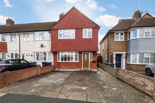 Kingsbridge Road, Morden SM4 3 bed end of terrace house for sale