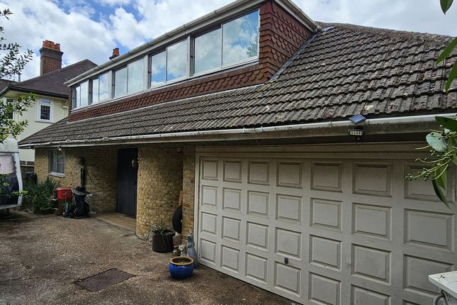 3 bed detached house