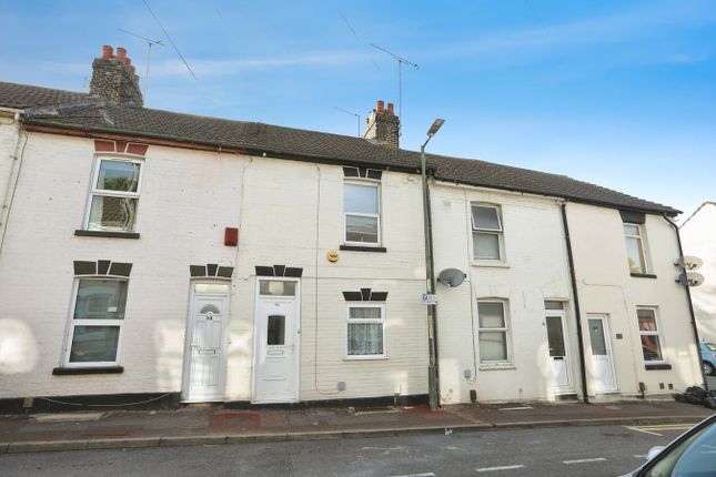 Dale Street, Chatham ME4 2 bed terraced house for sale