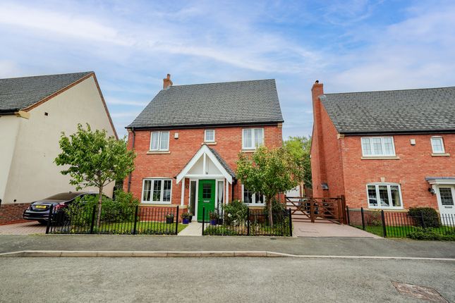 4 bed detached house