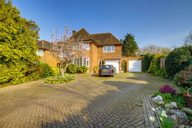 Woodside Avenue, Woodside Park, N12 4 bed detached house for sale