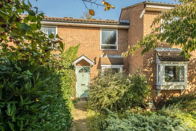 Arundel Close, London SW11 2 bed house for sale
