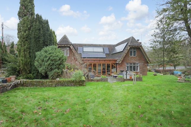 4 bed detached house