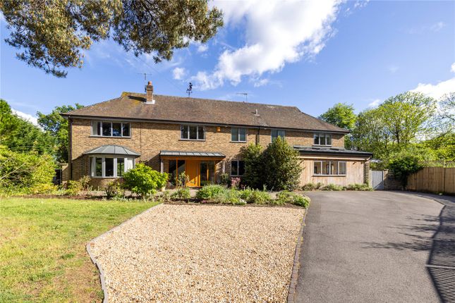 Leigh Lane, Farnham, Surrey, GU9 5 bed detached house for sale