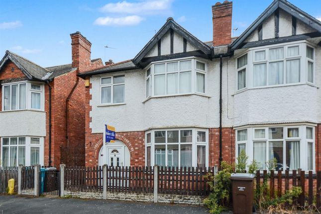 Lace Street, Dunkirk, Nottingham 3 bed semi