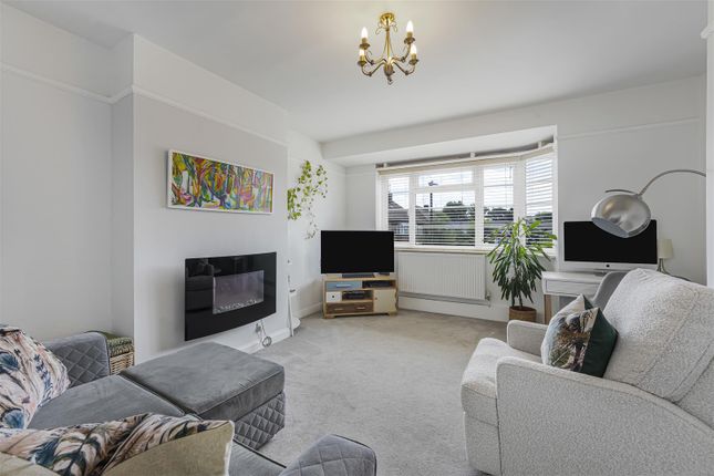 Parkfields Avenue, West Wimbledon SW20 2 bed maisonette for sale