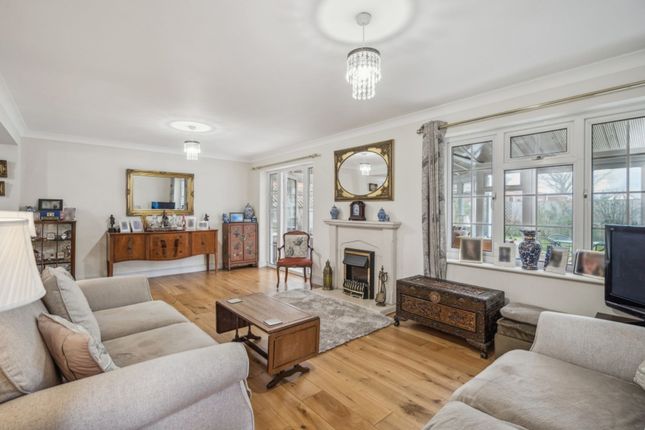 Williams Way, Princes Risborough HP27 4 bed detached house for sale