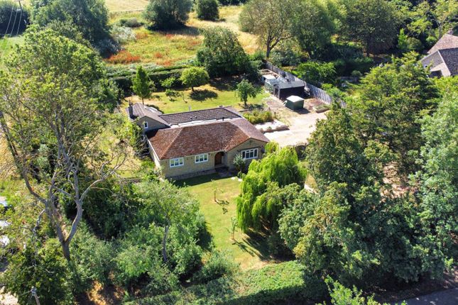 Chapel Road, Great Eversden, Cambridge 4 bed detached bungalow for sale