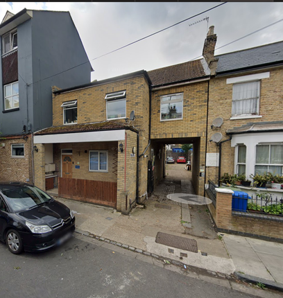 2 bed flat