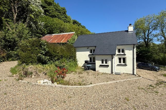 Brynhoffnant, Llandysul, SA44 2 bed property with land for sale