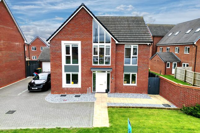 4 bedroom detached house for sale
