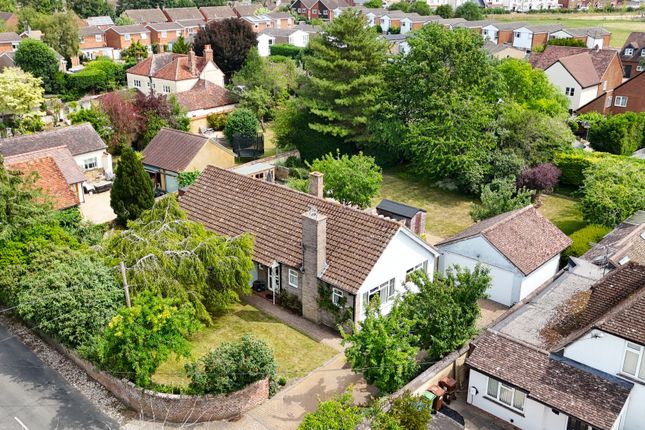 Haddenham, Buckinghamshire 5 bed detached bungalow for sale