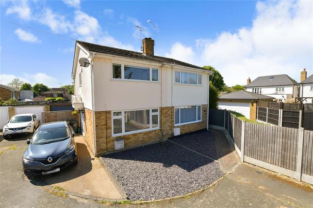 Cedar Avenue, Wickford, Essex 2 bed semi