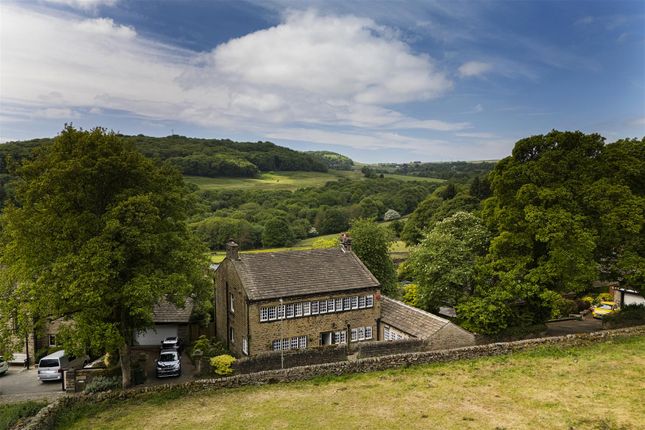 Lamb Hall Road, Huddersfield HD3 5 bed detached house for sale