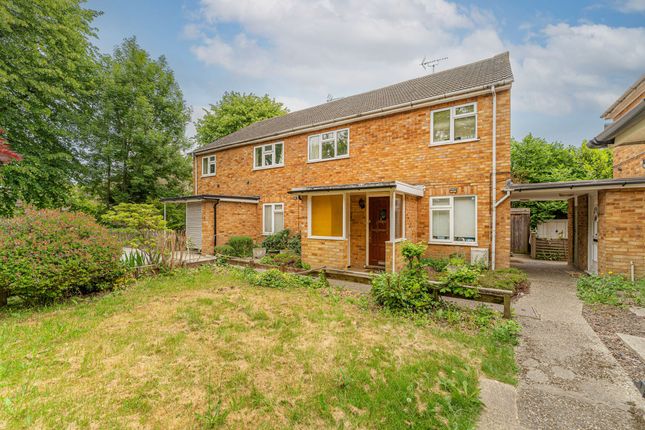 Gordon Road, Enfield EN2 2 bed maisonette for sale