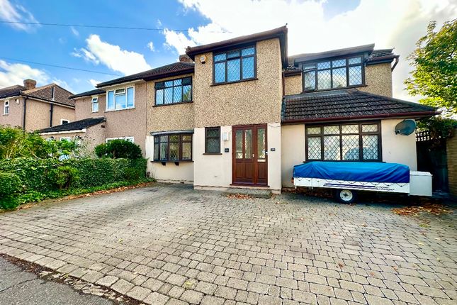 St. Andrews Avenue, Hornchurch 5 bed semi