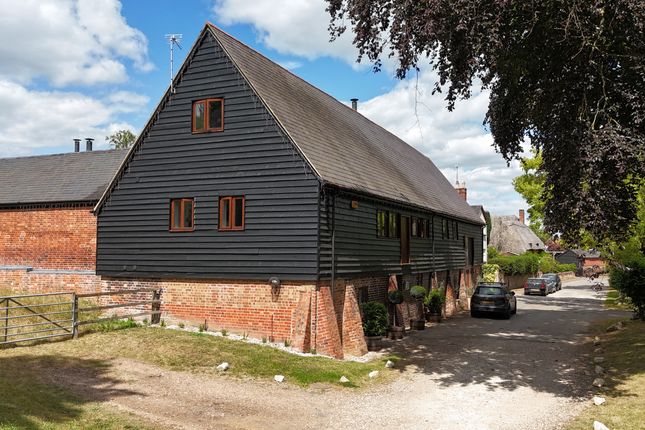 Southcott Barns, Leighton Buzzard LU7 5 bed barn conversion for sale