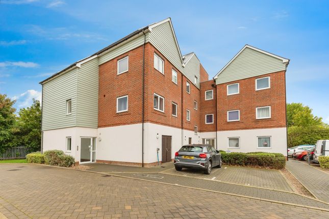2 bedroom ground floor flat for sale