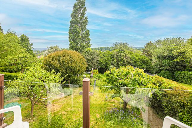 Dobbin Hill, Ecclesall S11 4 bed detached house for sale